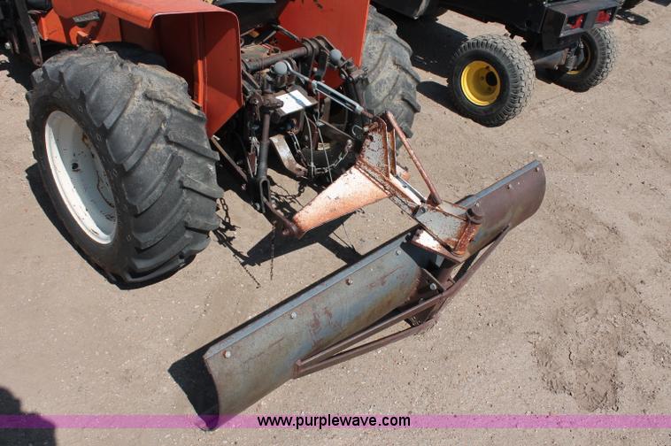 image for item C2591 Allis-Chalmers 720 tractor