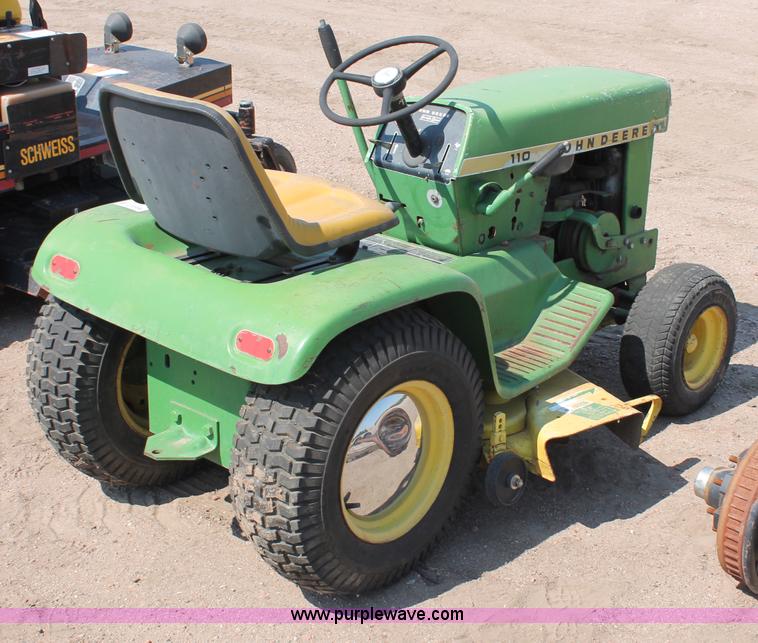 image for item C2594 John Deere 110 lawn mower