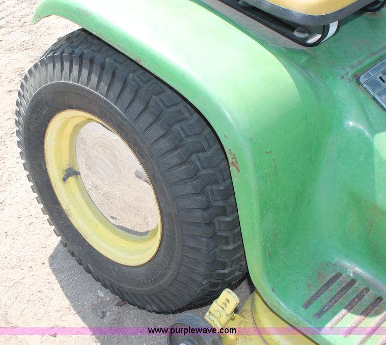 image for item C2594 John Deere 110 lawn mower