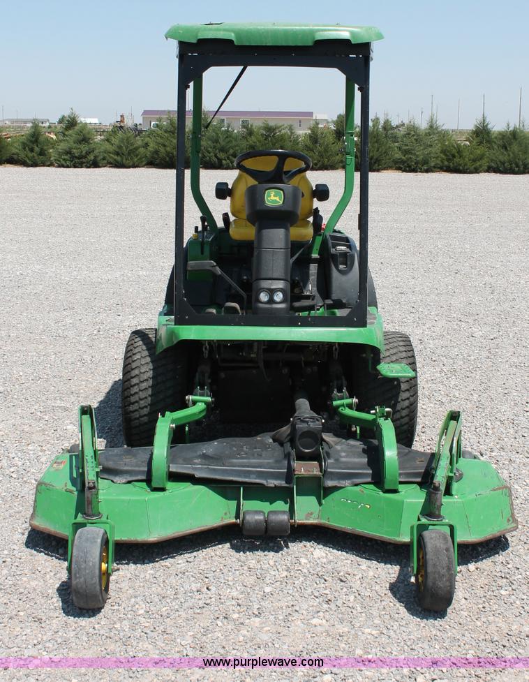 image for item C2596 2008 John Deere 1565 Series II lawn mower