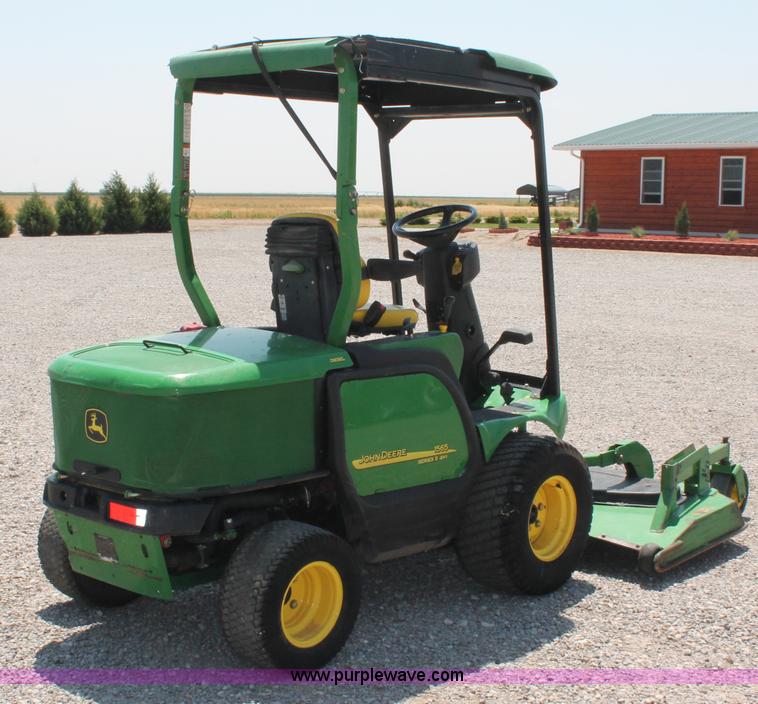 image for item C2596 2008 John Deere 1565 Series II lawn mower