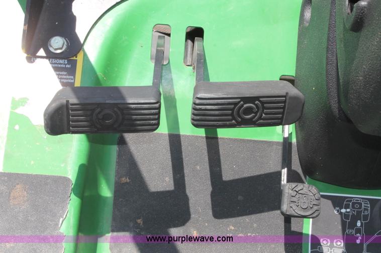 image for item C2596 2008 John Deere 1565 Series II lawn mower