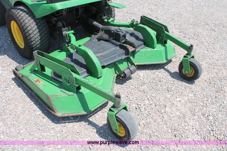 image for item C2596 2008 John Deere 1565 Series II lawn mower