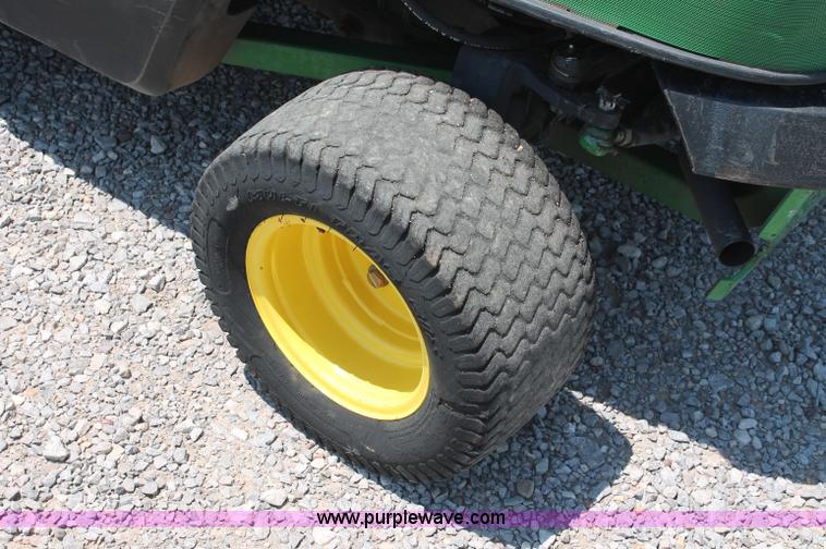 image for item C2596 2008 John Deere 1565 Series II lawn mower