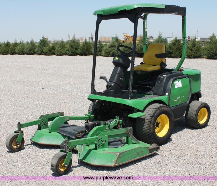 image for item C2597 2008 John Deere 1565 Series II lawn mower