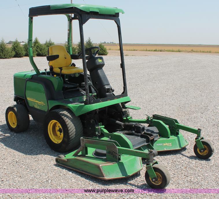 image for item C2597 2008 John Deere 1565 Series II lawn mower