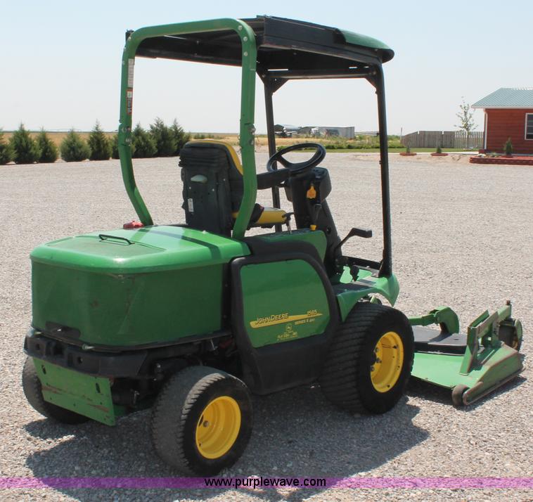 image for item C2597 2008 John Deere 1565 Series II lawn mower
