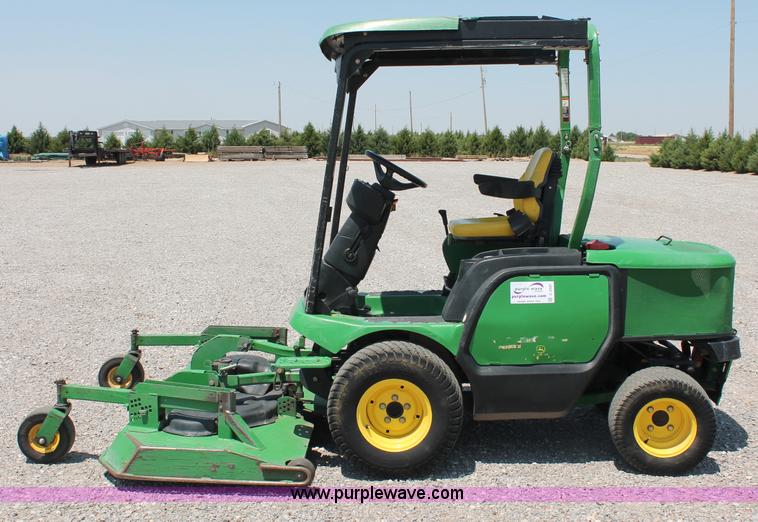 image for item C2597 2008 John Deere 1565 Series II lawn mower