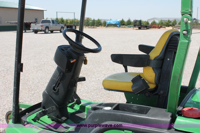 image for item C2597 2008 John Deere 1565 Series II lawn mower
