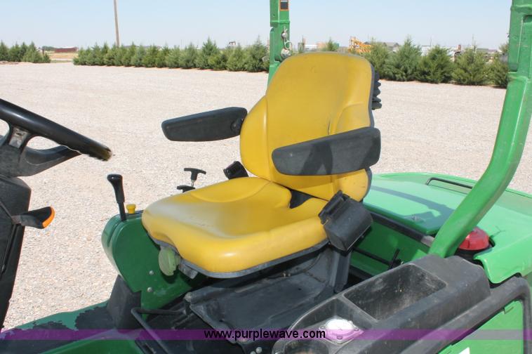 image for item C2597 2008 John Deere 1565 Series II lawn mower