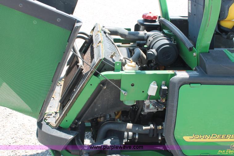 image for item C2597 2008 John Deere 1565 Series II lawn mower