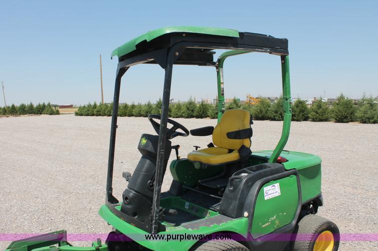 image for item C2597 2008 John Deere 1565 Series II lawn mower