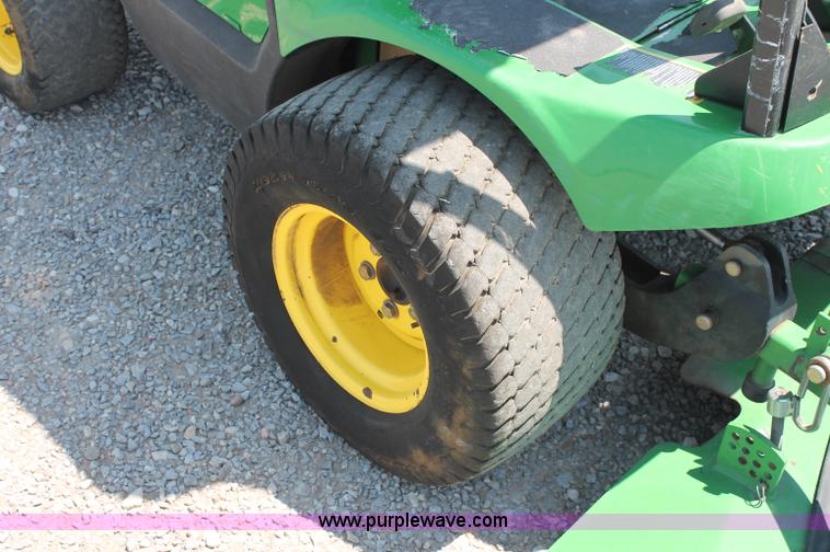 image for item C2597 2008 John Deere 1565 Series II lawn mower