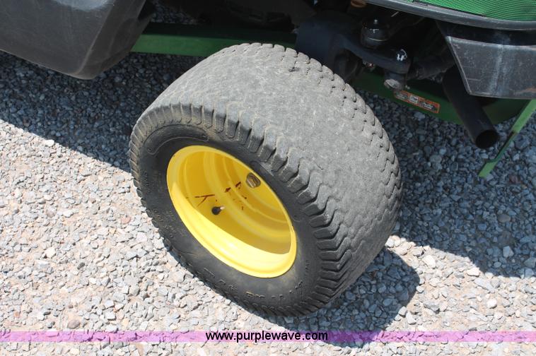 image for item C2597 2008 John Deere 1565 Series II lawn mower