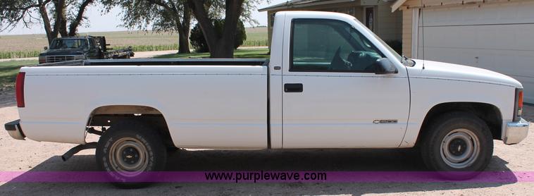 image for item C2599 1998 Chevrolet Cheyenne 1500 pickup truck