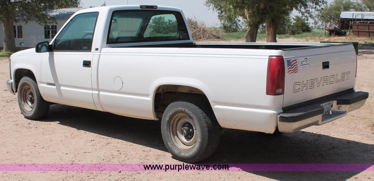 image for item C2599 1998 Chevrolet Cheyenne 1500 pickup truck