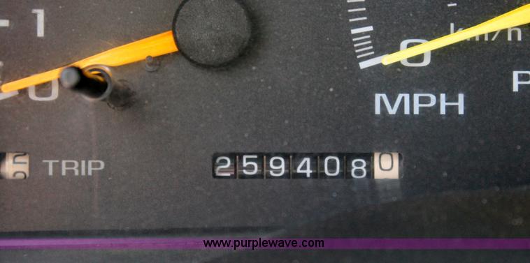 image for item C2599 1998 Chevrolet Cheyenne 1500 pickup truck