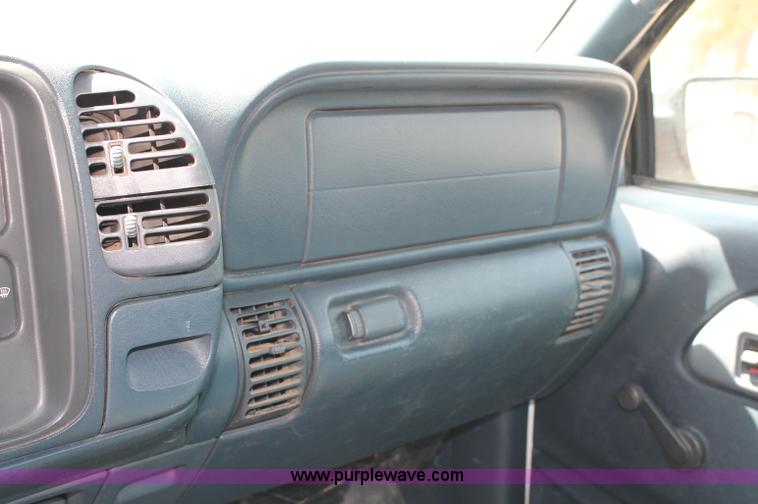 image for item C2599 1998 Chevrolet Cheyenne 1500 pickup truck