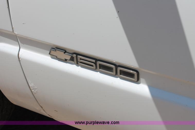 image for item C2599 1998 Chevrolet Cheyenne 1500 pickup truck