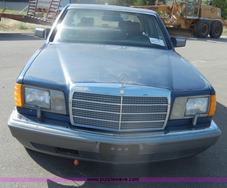 image for item D4241 1987 Mercedes Benz 300 SDL