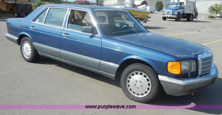 image for item D4241 1987 Mercedes Benz 300 SDL