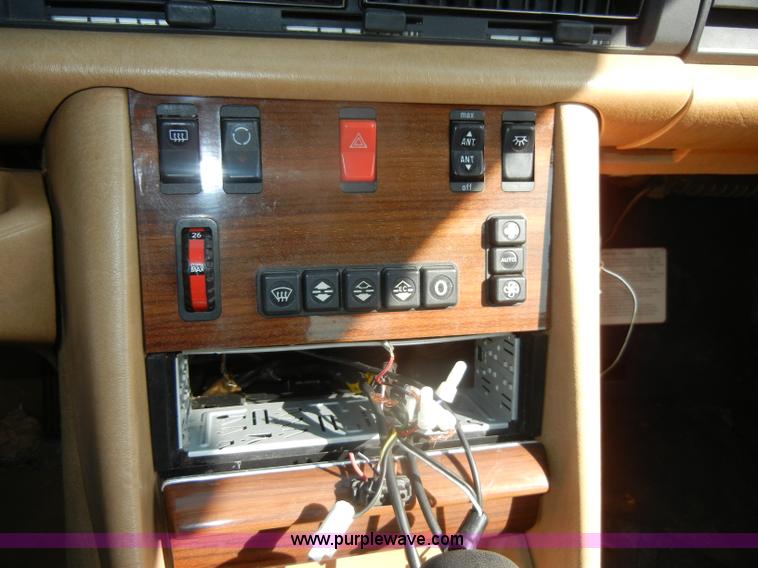 image for item D4241 1987 Mercedes Benz 300 SDL