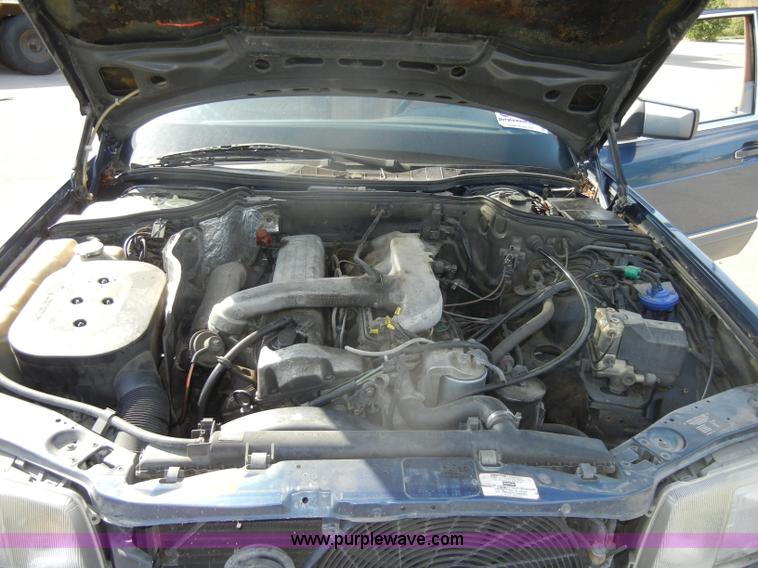 image for item D4241 1987 Mercedes Benz 300 SDL