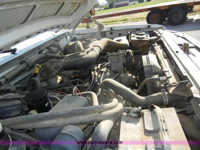 image for item D4243 1997 Ford F250 Heavy Duty flatbed pickup truck