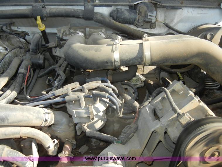 image for item D4243 1997 Ford F250 Heavy Duty flatbed pickup truck