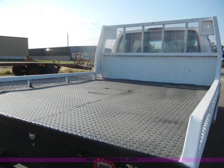 image for item D4243 1997 Ford F250 Heavy Duty flatbed pickup truck