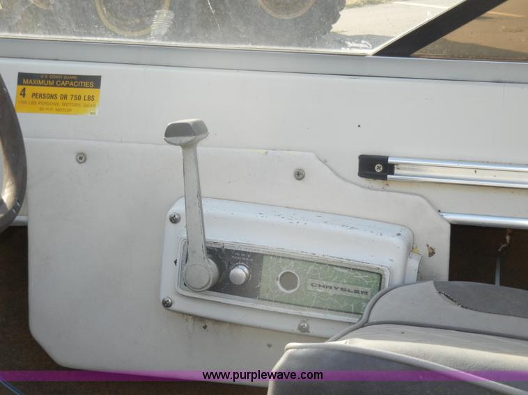 image for item D4343 1985 Bayliner 15' boat with trailer