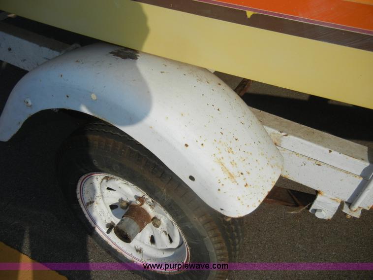 image for item D4343 1985 Bayliner 15' boat with trailer