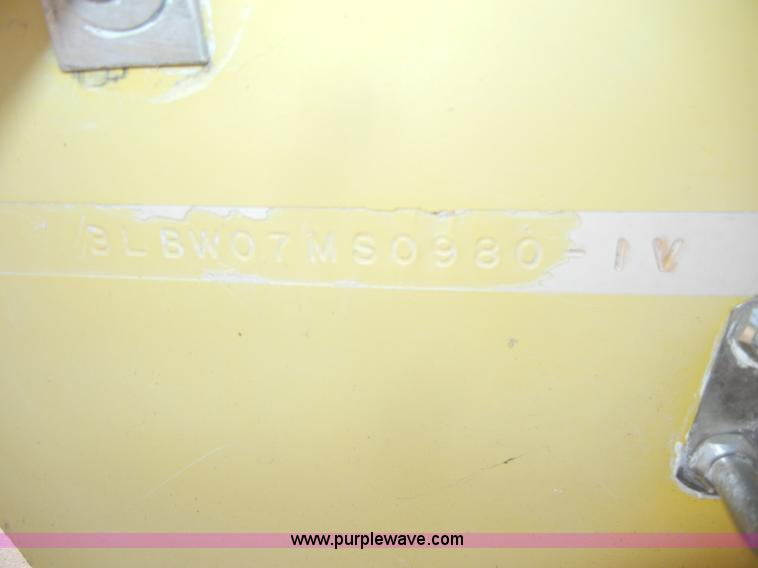 image for item D4343 1985 Bayliner 15' boat with trailer