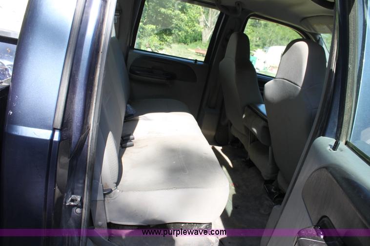 image for item D5023 2007 Ford F250 XL Super Duty pickup truck