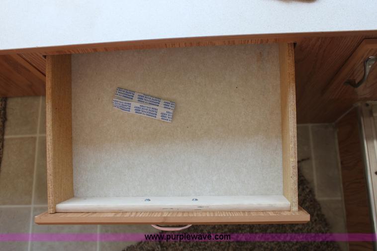 image for item D5209 2004 Jayco Qwest pop-up camper