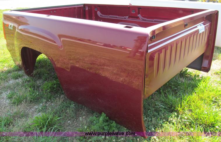 image for item E4501 GMC 8' pickup truck bed