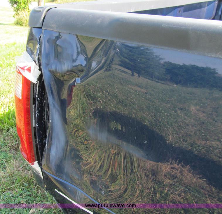 image for item E4502 Ford 8' pickup truck bed