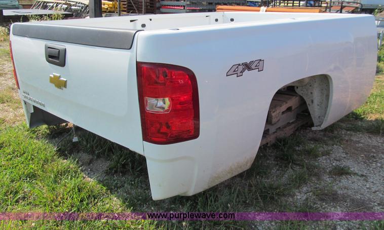 image for item E4503 Chevrolet 8' pickup truck bed