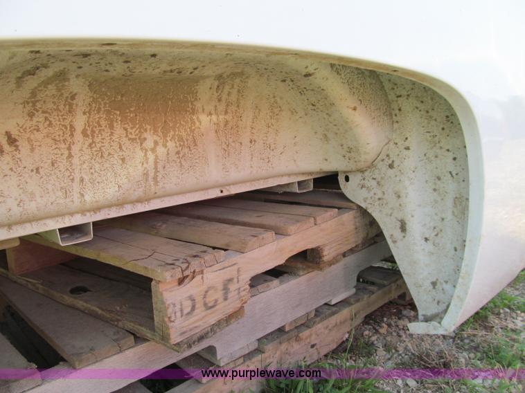 image for item E4503 Chevrolet 8' pickup truck bed