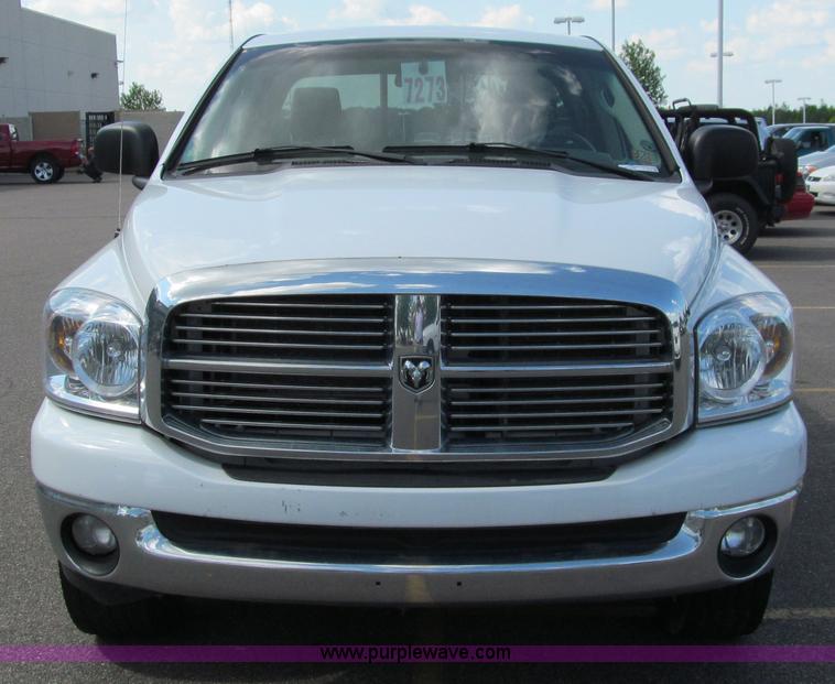 image for item I9777 2008 Dodge Ram 1500 SLT Quad Cab pickup truck