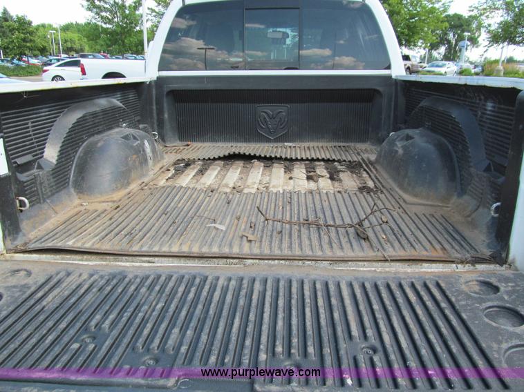 image for item I9777 2008 Dodge Ram 1500 SLT Quad Cab pickup truck