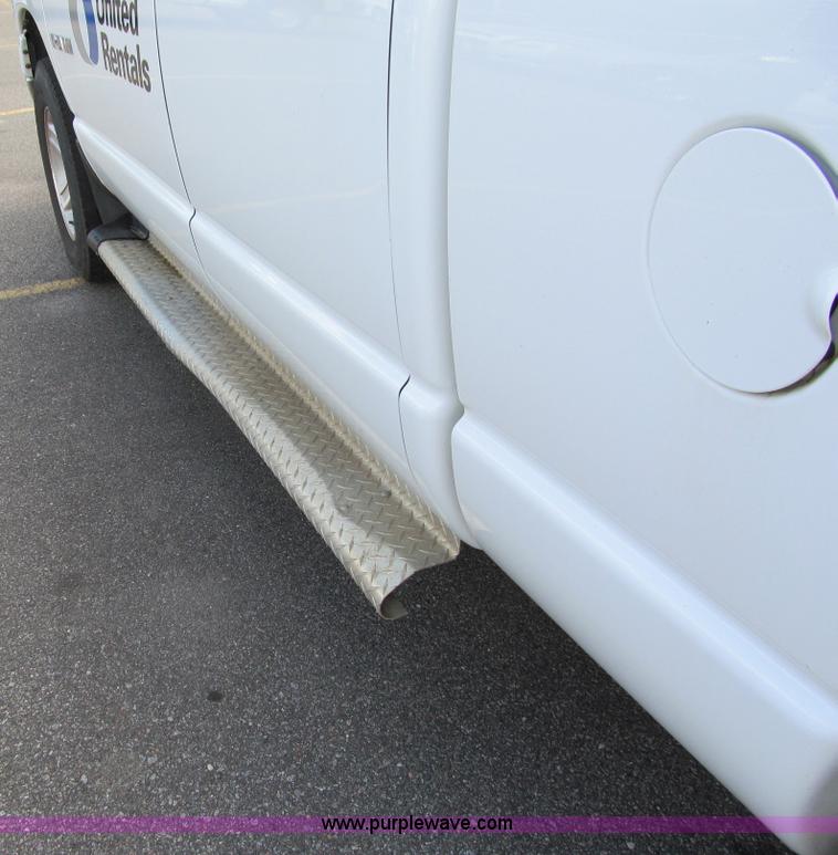 image for item I9777 2008 Dodge Ram 1500 SLT Quad Cab pickup truck