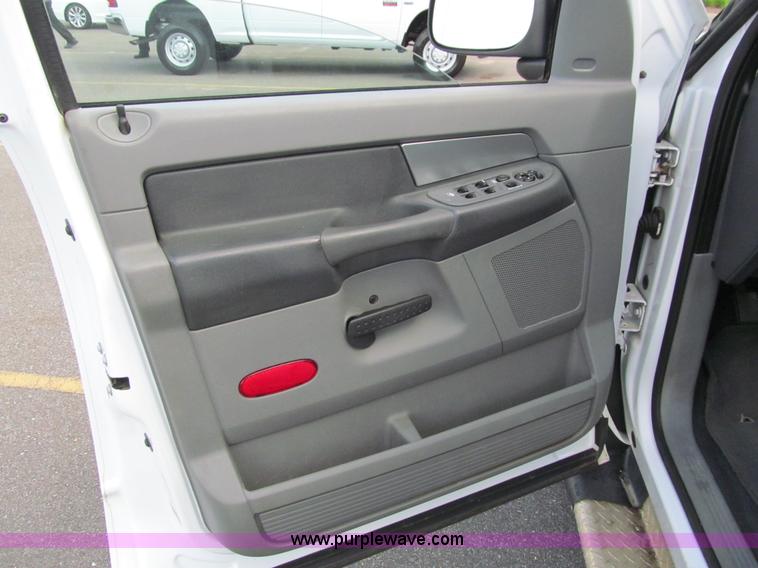 image for item I9777 2008 Dodge Ram 1500 SLT Quad Cab pickup truck