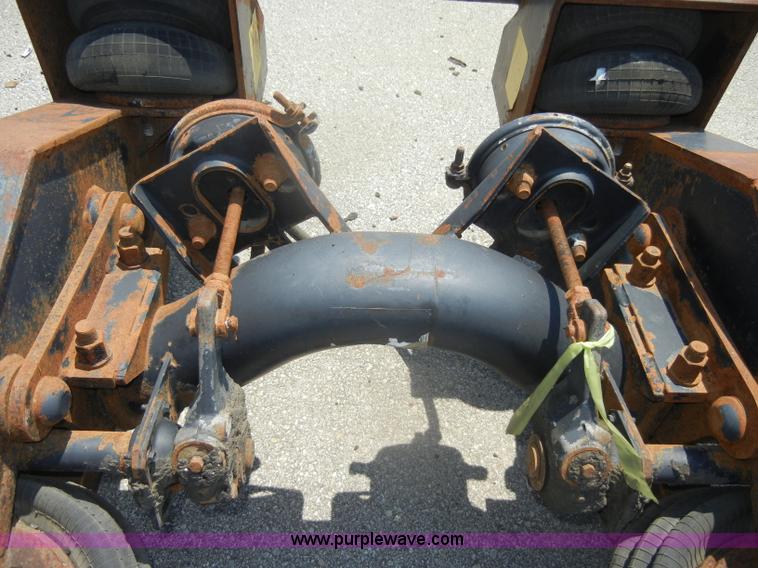 image for item N9865 Truck axle