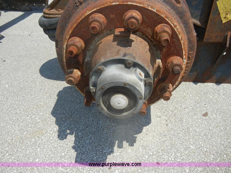image for item N9865 Truck axle