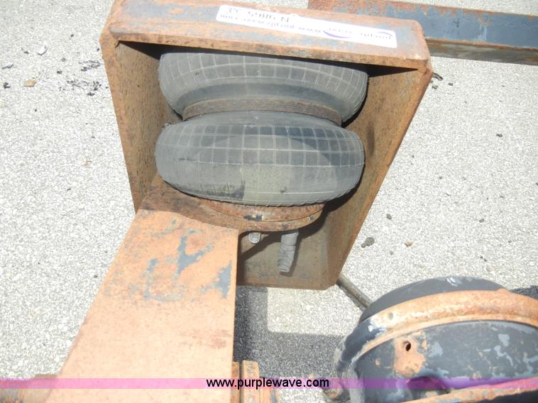 image for item N9865 Truck axle