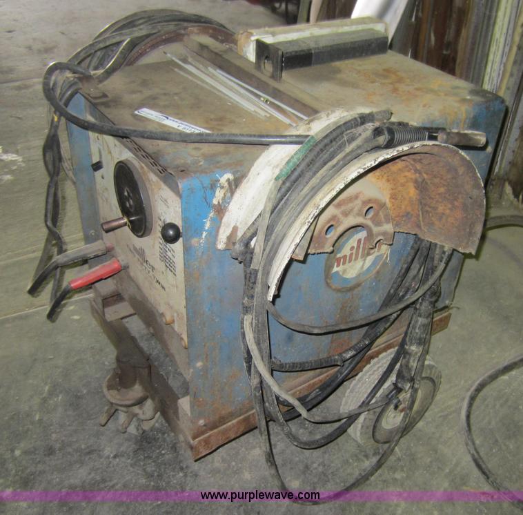 image for item V9113 Miller 250 Twin AC/DC welder
