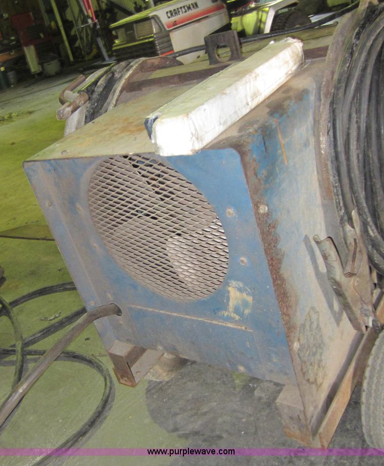 image for item V9113 Miller 250 Twin AC/DC welder