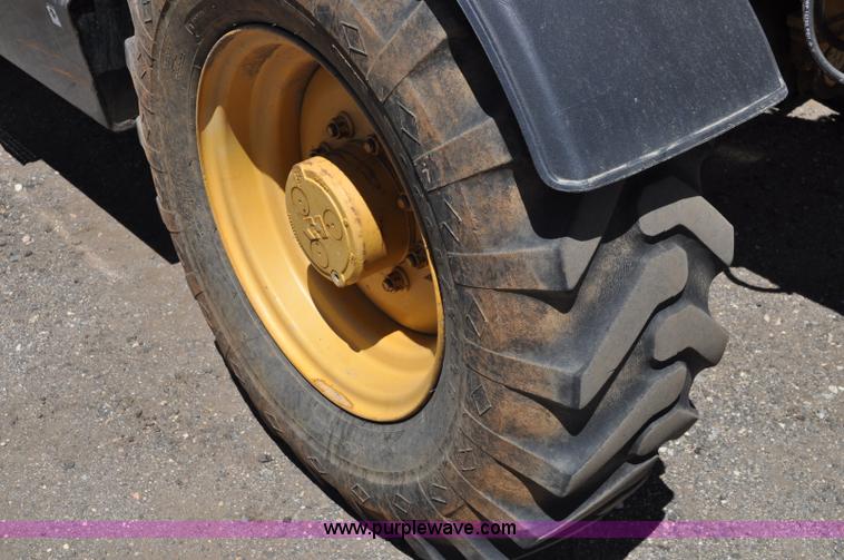 image for item A5949 2000 Caterpillar TH63 telehandler