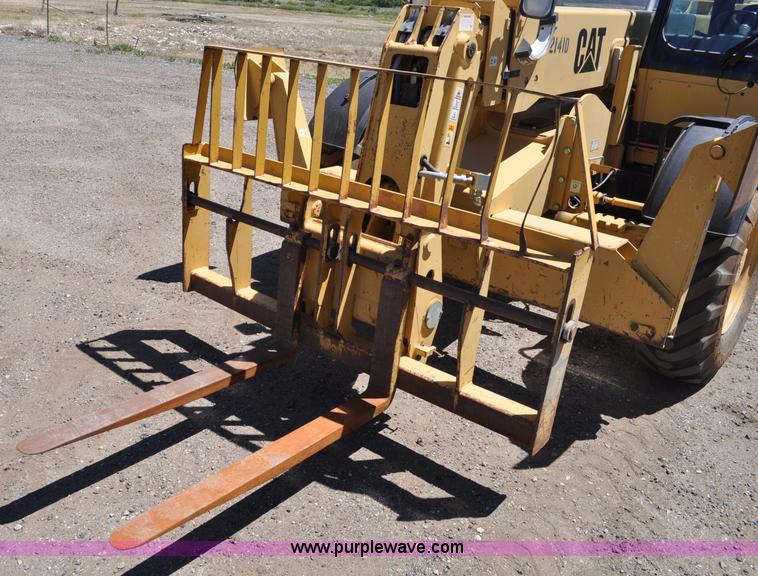 image for item A5949 2000 Caterpillar TH63 telehandler